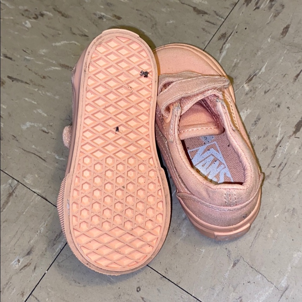 Vans - Picture 5 of 5